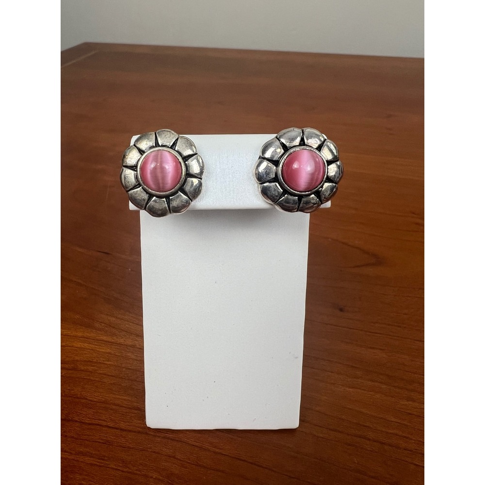 Vintage Pink Cats Eye Flower Stud Earrings Silver Tone Scalloped Floral Buttons